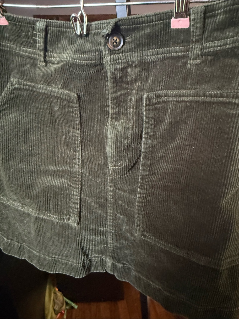 Men's Corduroy Utility Shorts in Olive Green